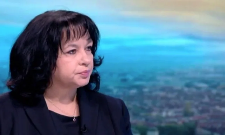 Петкова: Изненадана съм, че Президентството води разговори за енергийни проекти - Tribune.bg