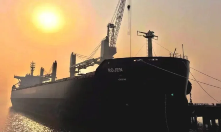Корабът Рожен е отплавал от украинското пристанище Черноморск - Tribune.bg