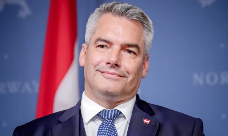 Австрийският канцлер отложи срещата си с премиера Николай Денков - Tribune.bg