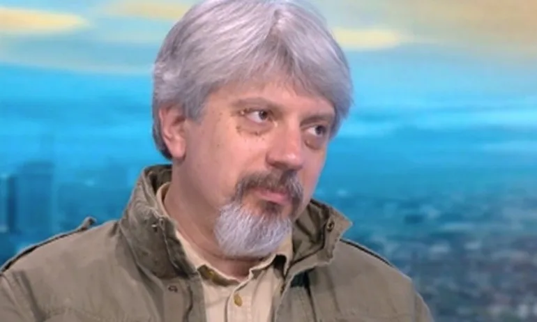 Проф. Витанов: COVID-19 може да се завърне в по-лека форма през есента - Tribune.bg