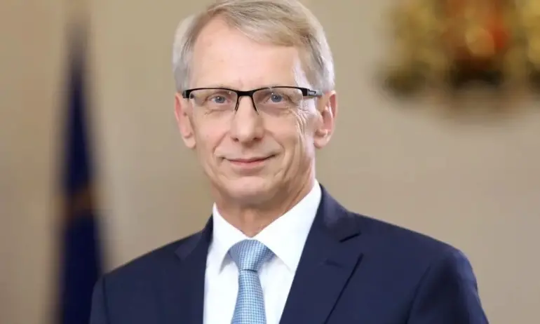 Петък започва с добра новина: Денков има Фейсбук! - Tribune.bg