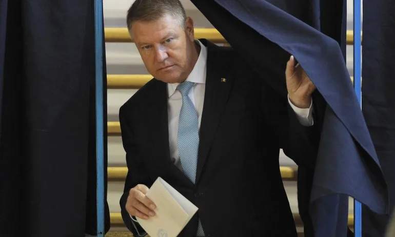 Румънците избират президент на балотаж - Tribune.bg