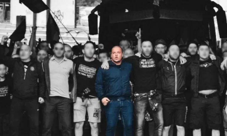 Единият от двамата задържани за смъртта на българския фен остава в ареста - Tribune.bg