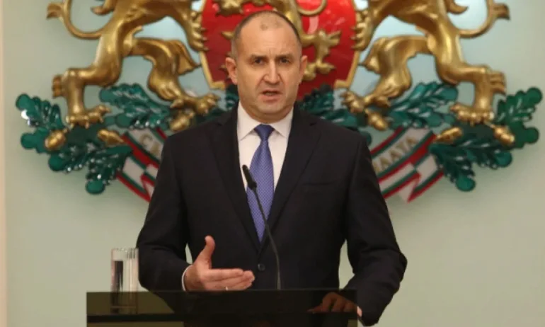 Румен Радев: Дълг на всички институции е да уважават и пазят резултатите от труда на българите - Tribune.bg