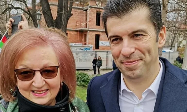 Баба пълни групите на Добрите сили с фалшиви новини за дудуци (СНИМКИ) - Tribune.bg