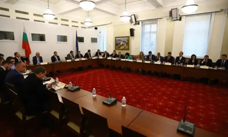 Енергийна комисия одобри споразумението с миньорите - Tribune.bg