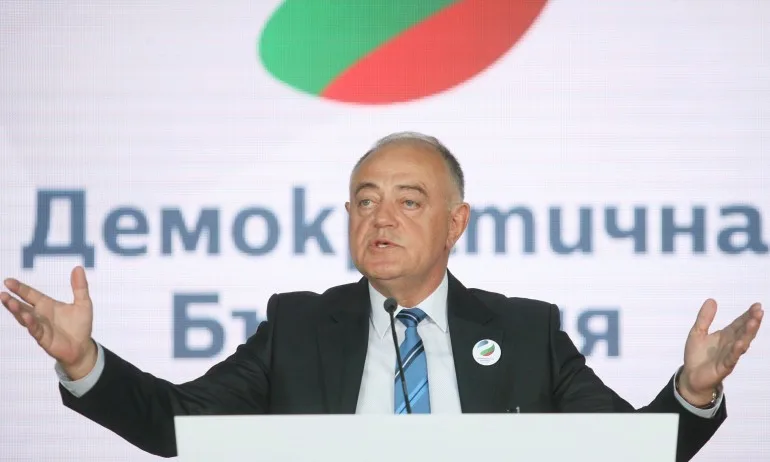 ДСБ искат ЕНП да изключи партията на Виктор Орбан - Tribune.bg