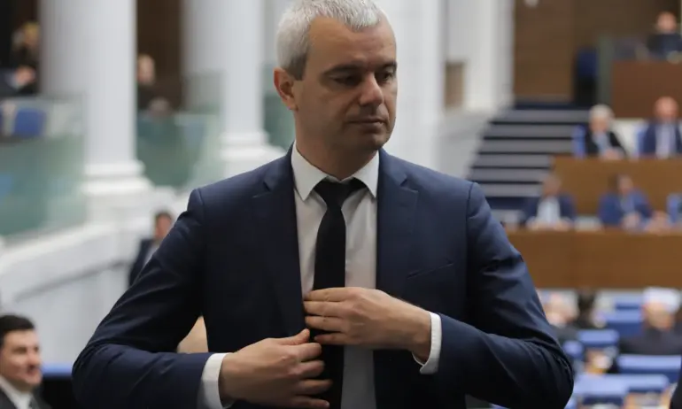 Костадинов предсказа изненадващи обрати в ДПС: Скоро Пеевски да не се окаже Господин никой - Tribune.bg