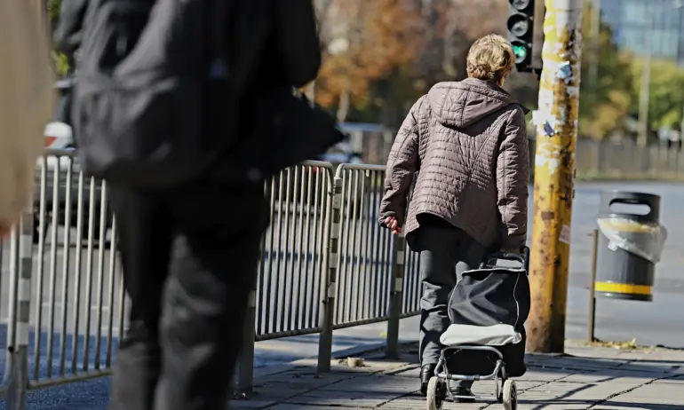 Социалните партньори не постигнаха съгласие линията на бедност да се вдигне на 638 лева - Tribune.bg