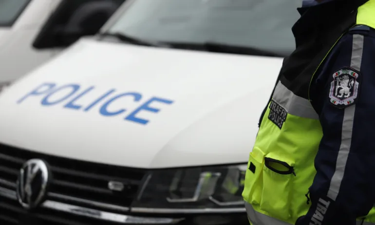 Поредни арести на мигранти - хванаха 40 нелегални лица в столицата - Tribune.bg