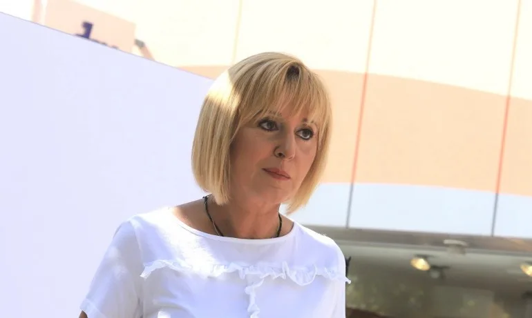 Мая Манолова: Преговаряме с ДБ и Слави Трифонов, за да демонтираме Борисов от власт - Tribune.bg