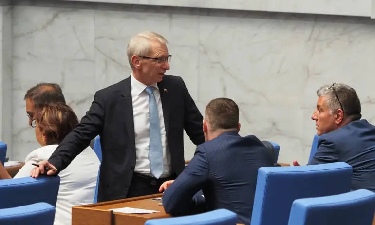 Промяната наложили Цеков за кандидат-председател на НС, ДаБГ били против, а ДСБ не гласували - Tribune.bg