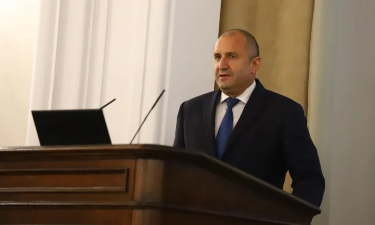 Радев иска рестарт на проекта за нефтопровод Бургас-Александруполис - Tribune.bg