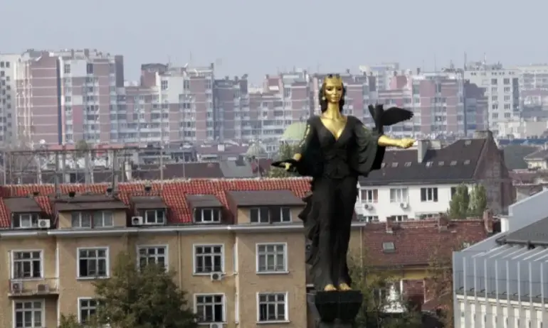 Кандидат за кмет на Красно село е опиталият да върже очите на статуята Света София - Tribune.bg