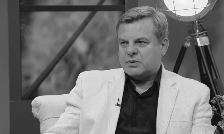 Близки и приятели се прощават с Евгений Бакърджиев - Tribune.bg