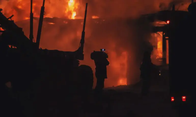 Трагедия в Италия: 31 са ранени при взрив в сграда с бежанци - Tribune.bg