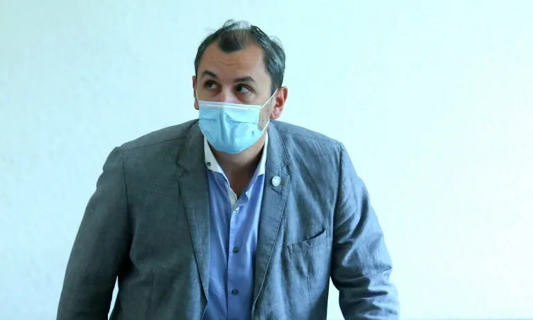 Доц. Околийски: 37% от българите не искат да бъдат ваксинирани срещу COVID-19 - Tribune.bg