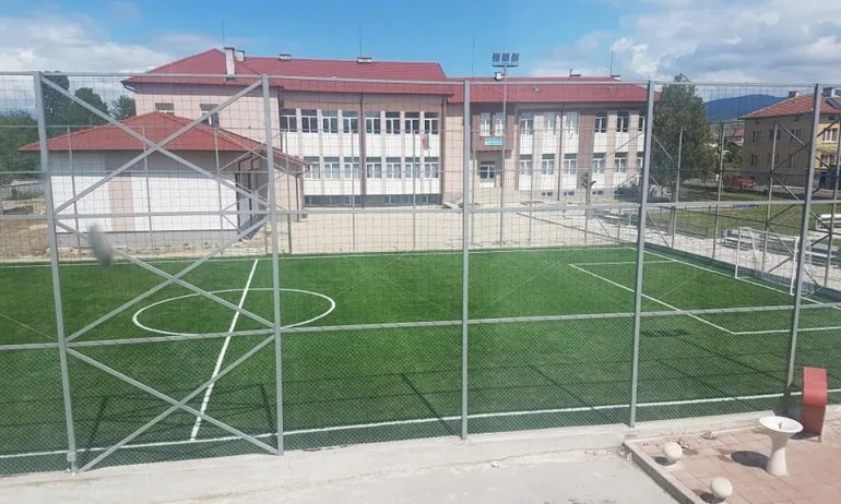 Ето още един от обектите от времето на ГЕРБ, който е готов...за изчегъртване - Tribune.bg