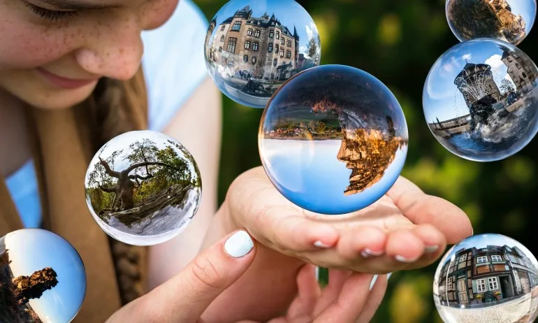 Гадаене по кръга на Нострадамус - Tribune.bg