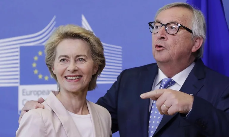 В екипа на Урсула фон дер Лайен има българин - Tribune.bg