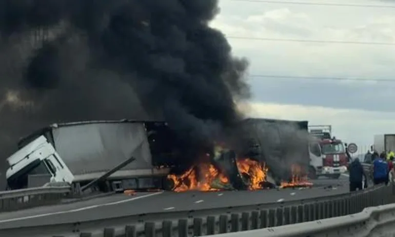 ТИР изгоря при отбивката за Требич на Северната скоростна тангента (ОБНОВЕНА) - Tribune.bg
