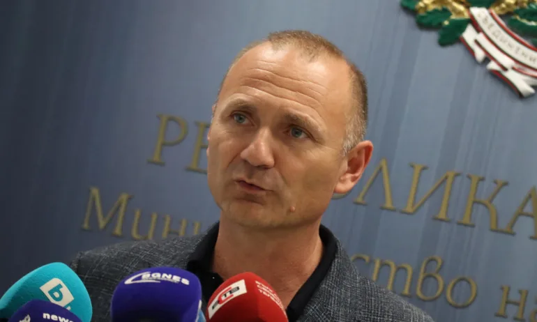 Служебният кабинет с идея - жилища с еднаква квадратура да плащат еднакви сметки за ток, газ и парно - Tribune.bg