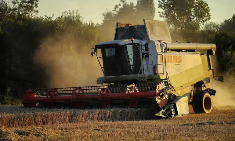 Заради пестициди: Словакия забрани зърното от Украйна - Tribune.bg