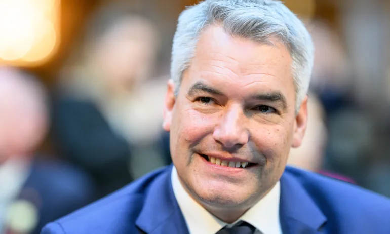 Старт на официалните преговори за съставяне на правителство в Австрия - Tribune.bg