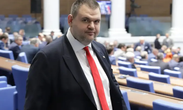 Пеевски: Споразумението е ясно - акад. Денков става образователен министър - Tribune.bg