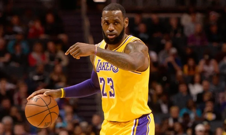 Трипъл-дабъл на ЛеБрон Джеймс класира Лейкърс във втория кръг на плейофите - Tribune.bg