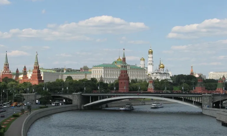 Politico: България се противопоставя на части от 21-вия пакет от санкции срещу Русия - Tribune.bg