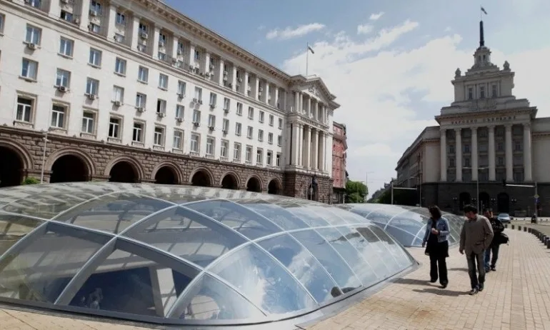 Фирмата, ремонтирала Ларгото: Няма опрощаване на неустойки - Tribune.bg