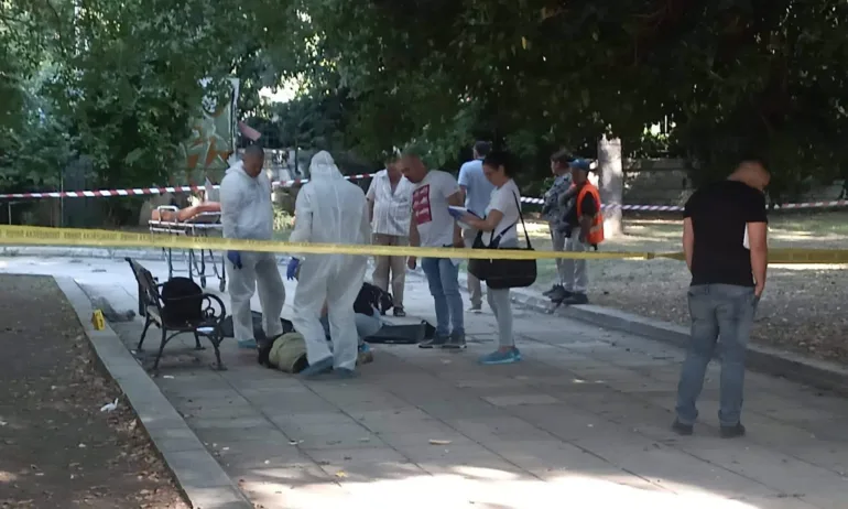 Задържан е заподозреният за убийството в центъра на Варна - Tribune.bg