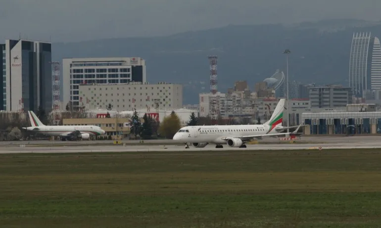 Заради новия щам: Карантина за всички лица, пристигащи у нас от Великобритания и Северна Ирландия - Tribune.bg