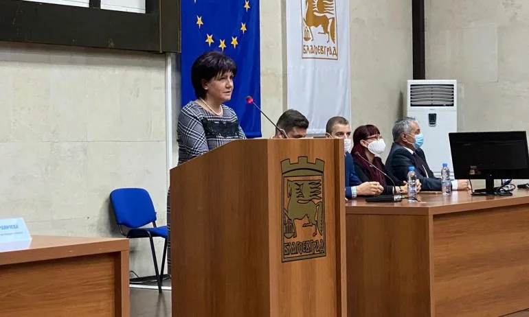 Караянчева: Най-вярната социология са резултатите от частичните местни избори - Tribune.bg