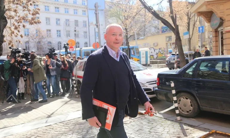 Станишев: Листата на Корнелия Нинова е подарък за ГЕРБ - Tribune.bg