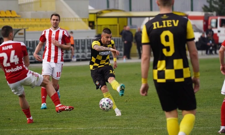 ЦСКА 1948 отстъпи пред Ботев в Пловдив - Tribune.bg