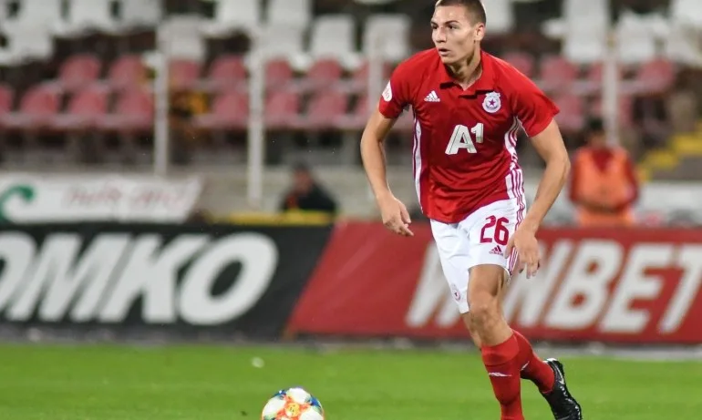 Отборът на Бекъм гледа Вальо Антов - Tribune.bg