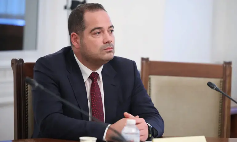Калин Стоянов: Кирил Петков два дни ме моли да стана министър - Tribune.bg