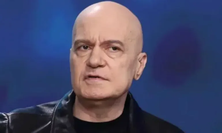 Слави Трифонов към Настимир Ананиев: Браво, Насти! Хлебарката се мисли за лъв - Tribune.bg