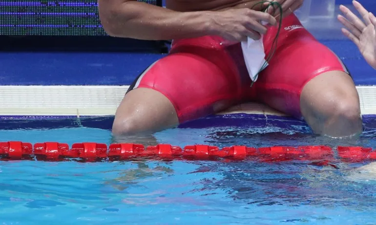 След трите положителни допинг проби на родни плувци: ММС настоява федерацията да проведе пълно разследване - Tribune.bg