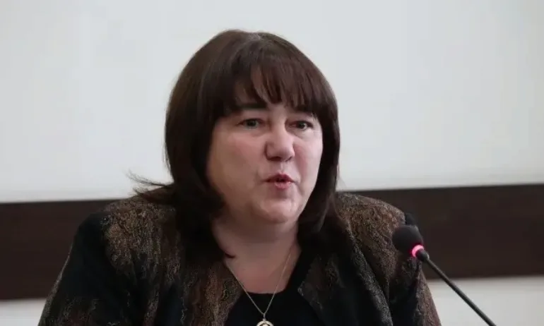 Финансовият министър скептична дали догодина ще има пари за повишение на доходи и пенсии - Tribune.bg
