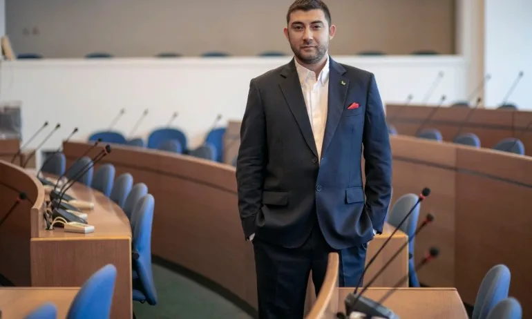 Контрера към Фандъкова: Изберете София с нормалните ли ще бъде или с ненормалните - Tribune.bg