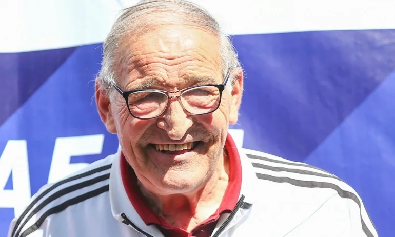 Димитър Пенев: Боби можеше да отстъпи, да даде аванта на Бербатов - Tribune.bg