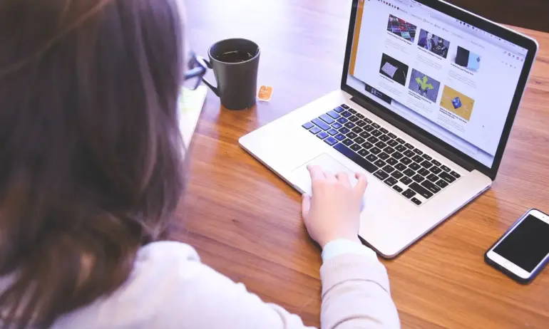 Дискриминация? Жените в България получават средно с 12,6% по-ниско възнаграждение от това на мъжете - Tribune.bg