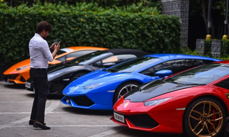 Ръст на регистрираните скъпи коли у нас: 127 автомобила на Ферари и Ламборгини за 7 милиона лева - Tribune.bg