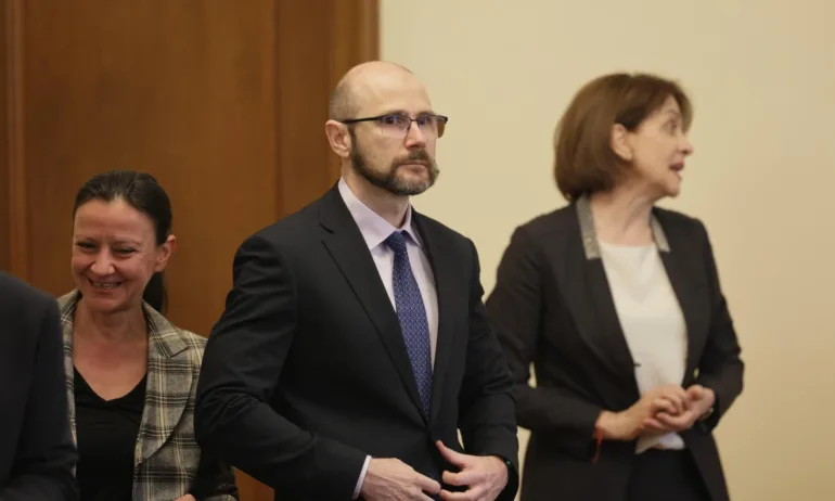 Андрей Янкулов: Няма проблем с легитимността на Гюров - Tribune.bg