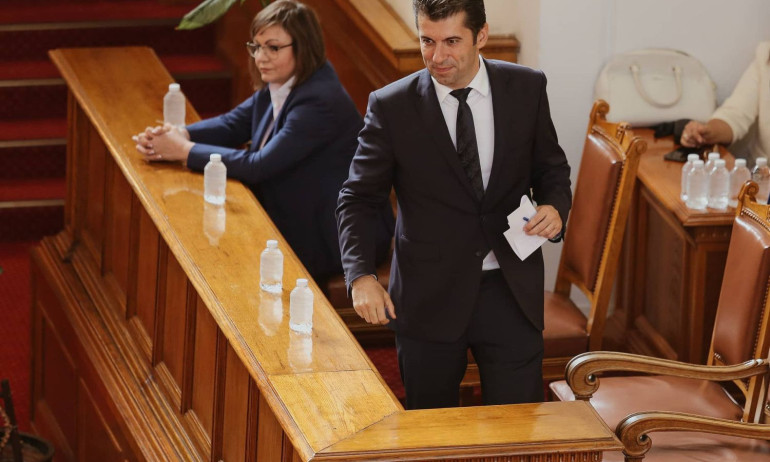 Нинова: Ако скъсаме отношенията с Русия, България ще остане гладна и на тъмно - Tribune.bg