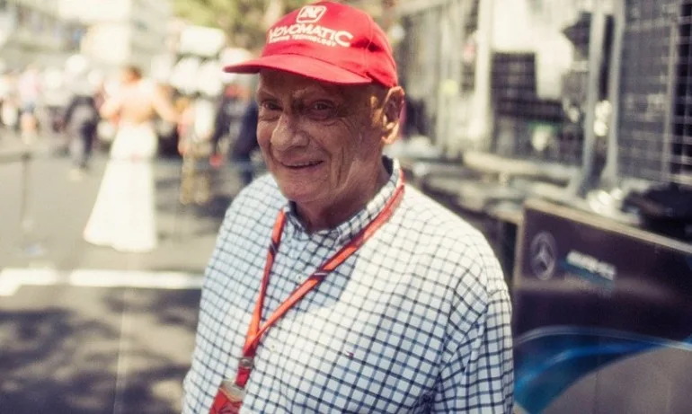 Ники Лауда отново на легло, здравословното състояние на легендата се влошило - Tribune.bg