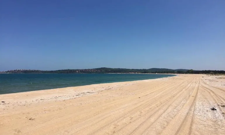 Строежът на Градина не е на плажа, а е в частен имот - Tribune.bg